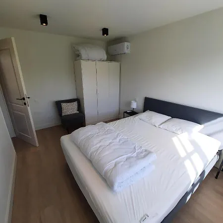Maison Mathieu - Landelijk Gelegen Vakantiewoning Met Alle Comfort, Airco, Parking En Speelgazon * Bilzen
