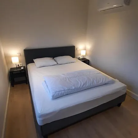 Maison Mathieu - Landelijk Gelegen Vakantiewoning Met Alle Comfort, Airco, Parking En Speelgazon Vakantiehuis